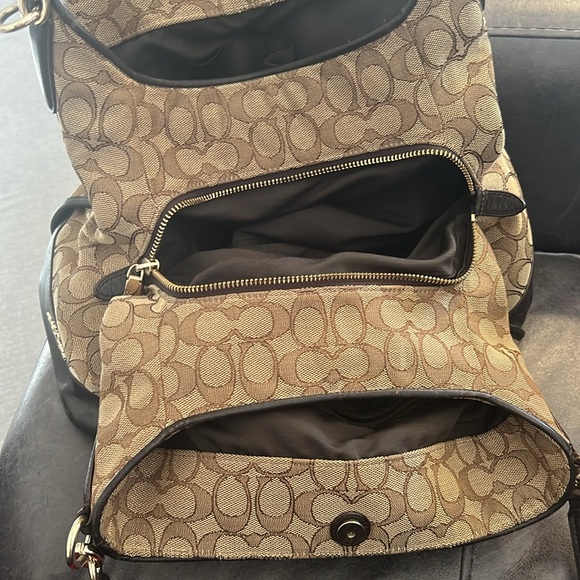 Coach Handbag - Picture 5 of 9